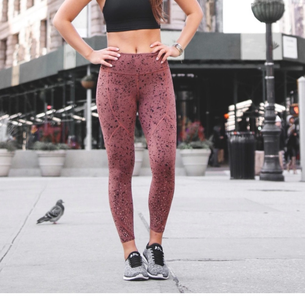 Lululemon To the Beat x Soul Cycle legging